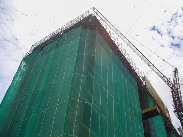Safety-Debris-Net-For-Scaffolding-building-1